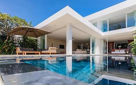 Oceanique Villas